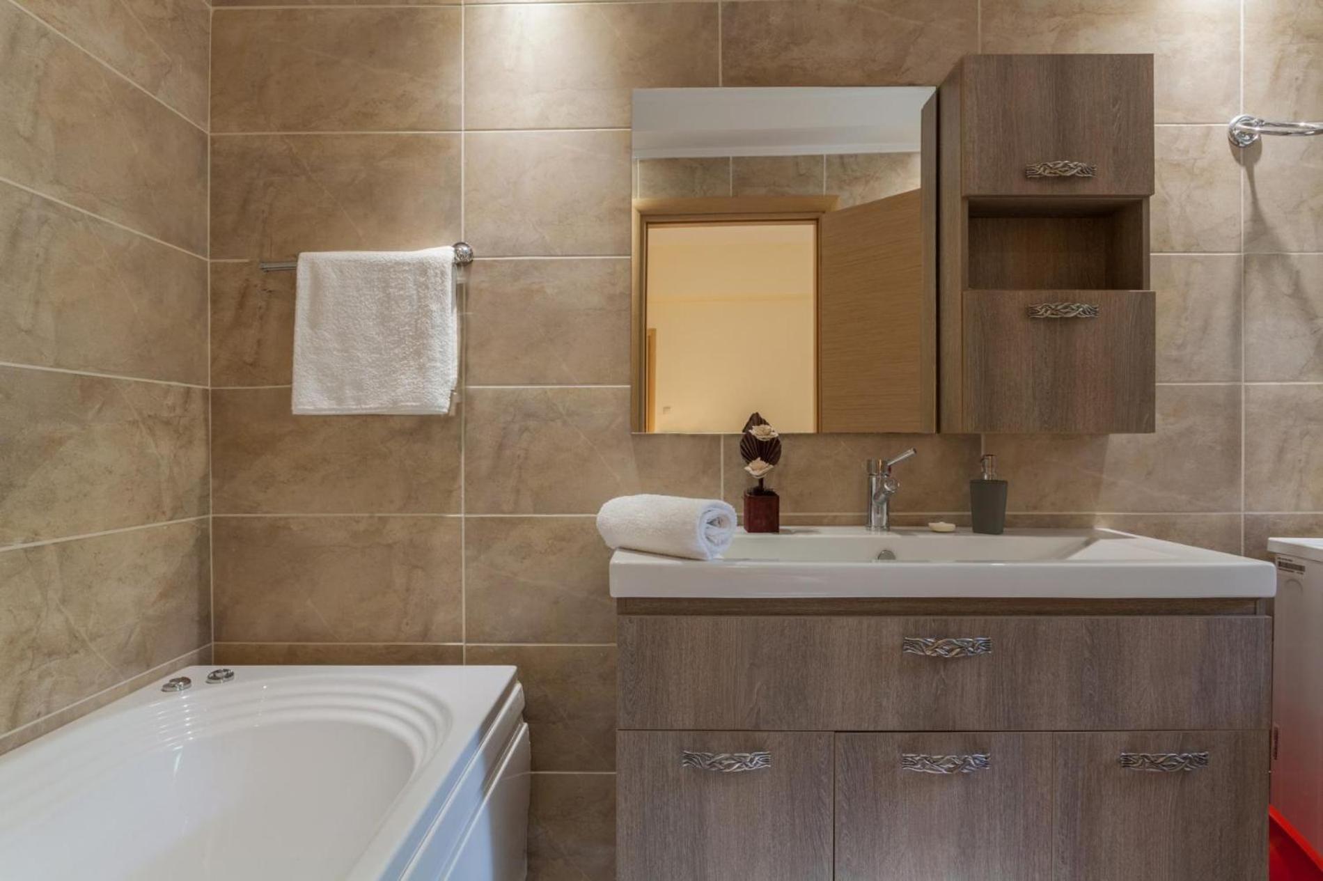Παραθαλασσιο Apartment Agia  Ngoại thất bức ảnh